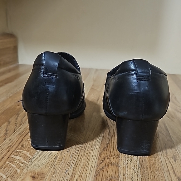 Clark's Artisan Short Slip On Booties Shoes 7.5W - Picture 8 of 16